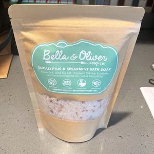 Bella & Oliver Eucalyptus & Spearmint bath salts